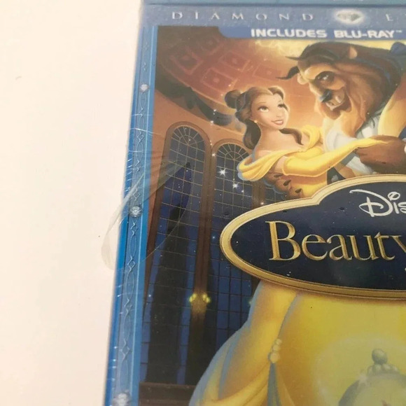 Beauty  and the Beast Blu-ray DVD 3 Disc Set Diamond Edition Sealed - Picture 3 of 13